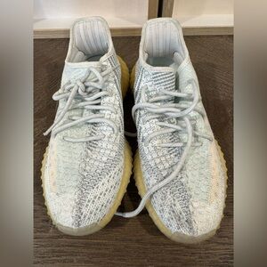 Adidas Yeezy Boost 350 V2 in the Cloud White colorway. Men 6.5